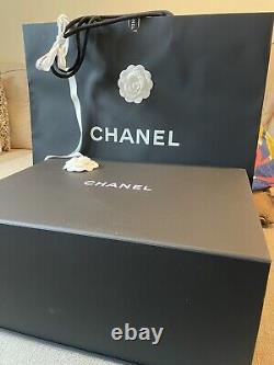 100 % Authentic chanel Magnetic Large Empty box Shopping bag. Size 16 X 12 X 7