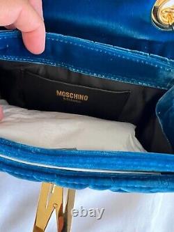 AW20 Moschino Couture BRAND LOGO PLAUQE M VELVET EFFECT BLUE CROSSBODY BAG