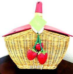 Kate Spade Strawberry Picnic Perfect 3D Wicker Basket Bag Purse Novelty Collect