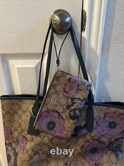 NEW Coach Kaffe bag Used Tote, Bucket Bag, With NEW Wallet