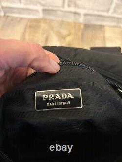 NWOT! PRADA Expandable Side Zip DAINO BLACK Leather Shoulder Bag #197 AUTHENTIC