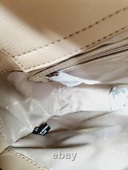 Grand sac fourre-tout en cuir DKNY Sutton de couleur sable