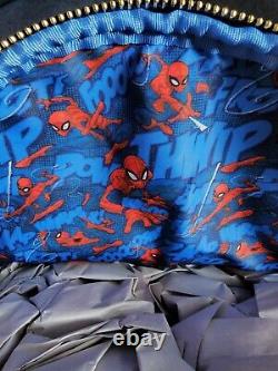 Nouveau Marvel Loungefly Spiderman Web Backpack Universal Studios Glow In The Dark