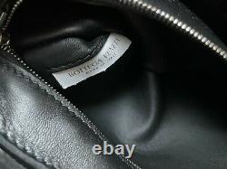 Nouveau Sac Authentique Bottega Veneta Black Cassette Crossbody $2100