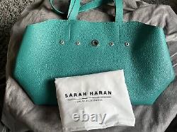 Sac en cuir Sarah Haran Teal Fern, neuf dans son emballage (BNIB), avec des détails en argent.