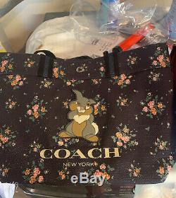 Tn-o Disney X Coach Sac Fourre-tout Avec Bouquet De Roses Imprimer Bambi-thumper Et Étiquette De Coup